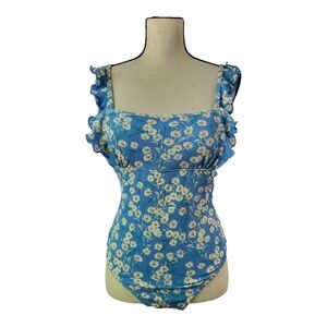 💕Jessica Simpson daisy print swimsuit with ruffles